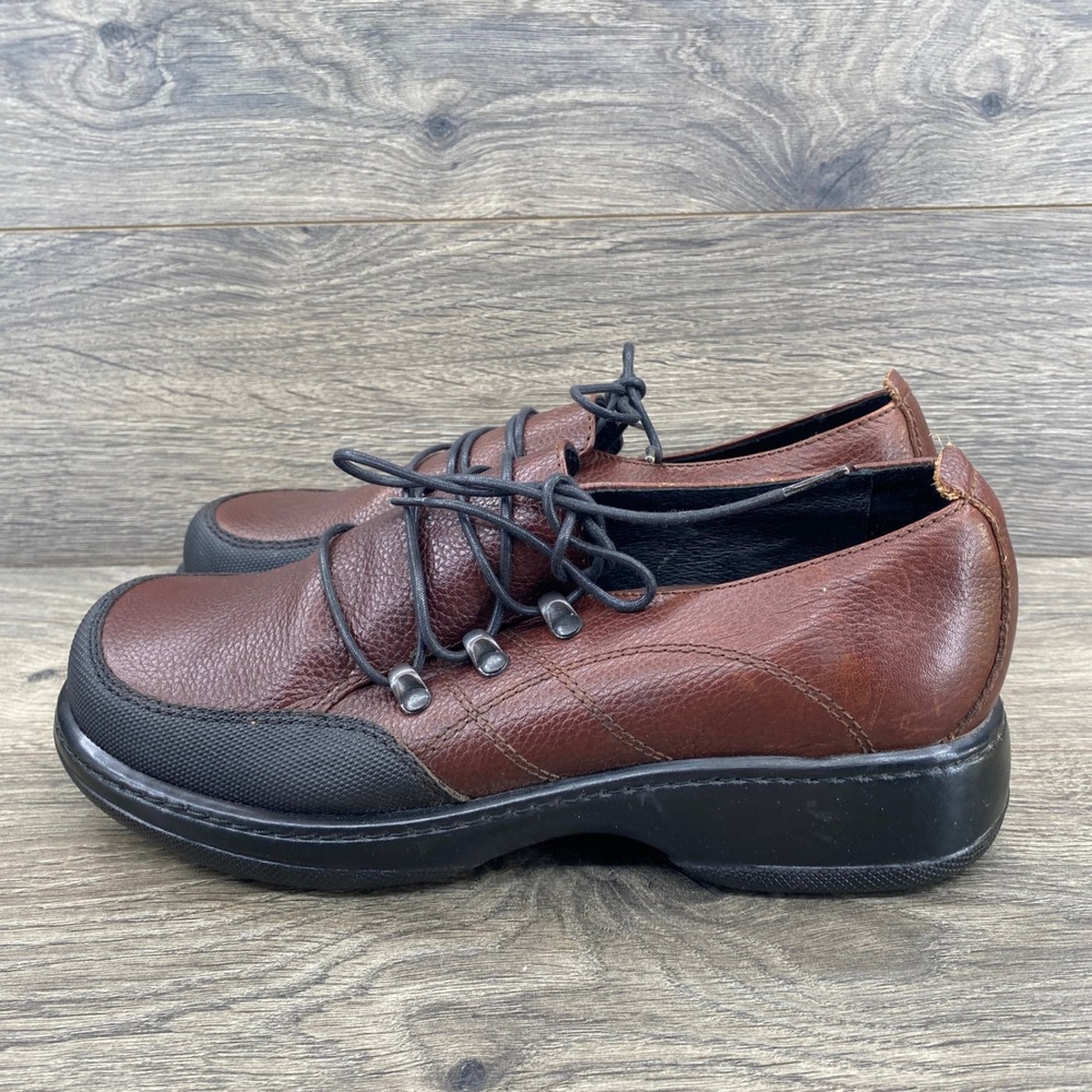 Dansko Leather Lace Up Shoes Womens 39 Brown Black Pebbled Rubber Toe Oxford